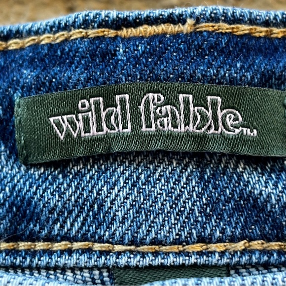 Wild Fable Button Fly Denim Mom Crop Jeans in Blue - Size 14 - Picture 5 of 6